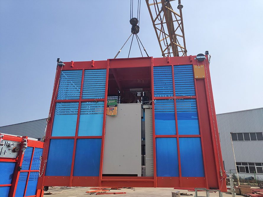 Single cage construction hoists for material
